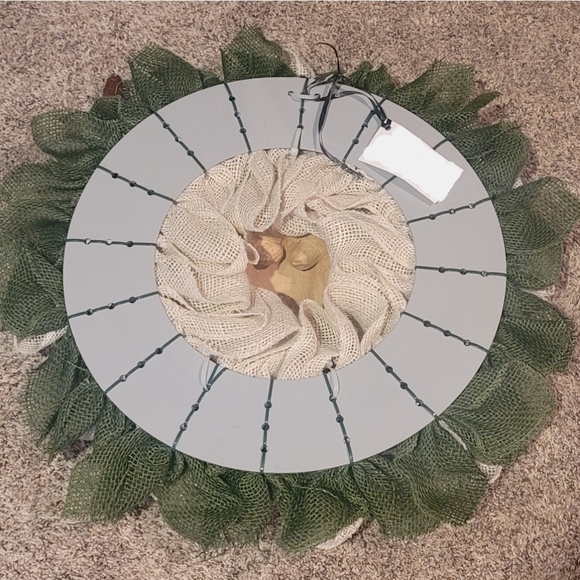 Faux Deer Head Wreath NWOT - Picture 3 of 3